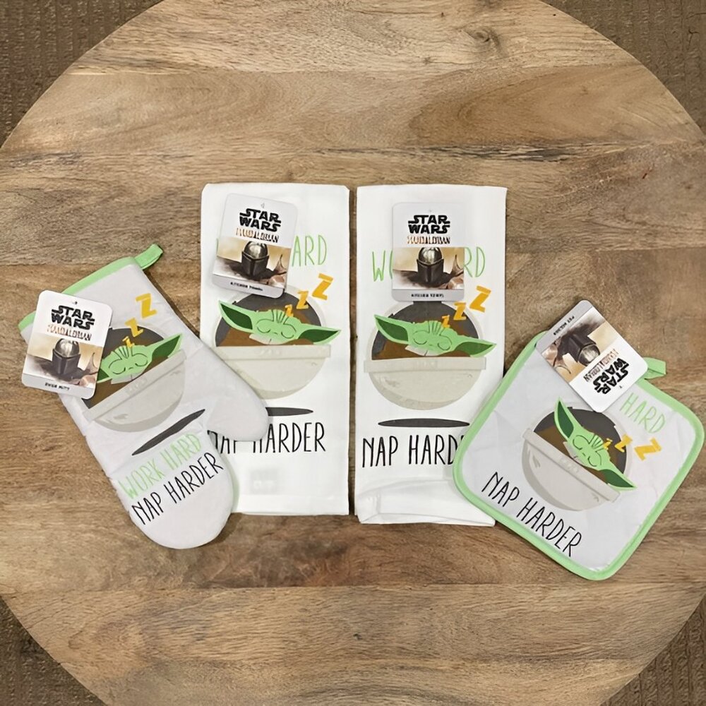 NEW 4Pc The Mandalorian Grogu Kitchen Towels│Oven Mitt│Pot Holder Bundle